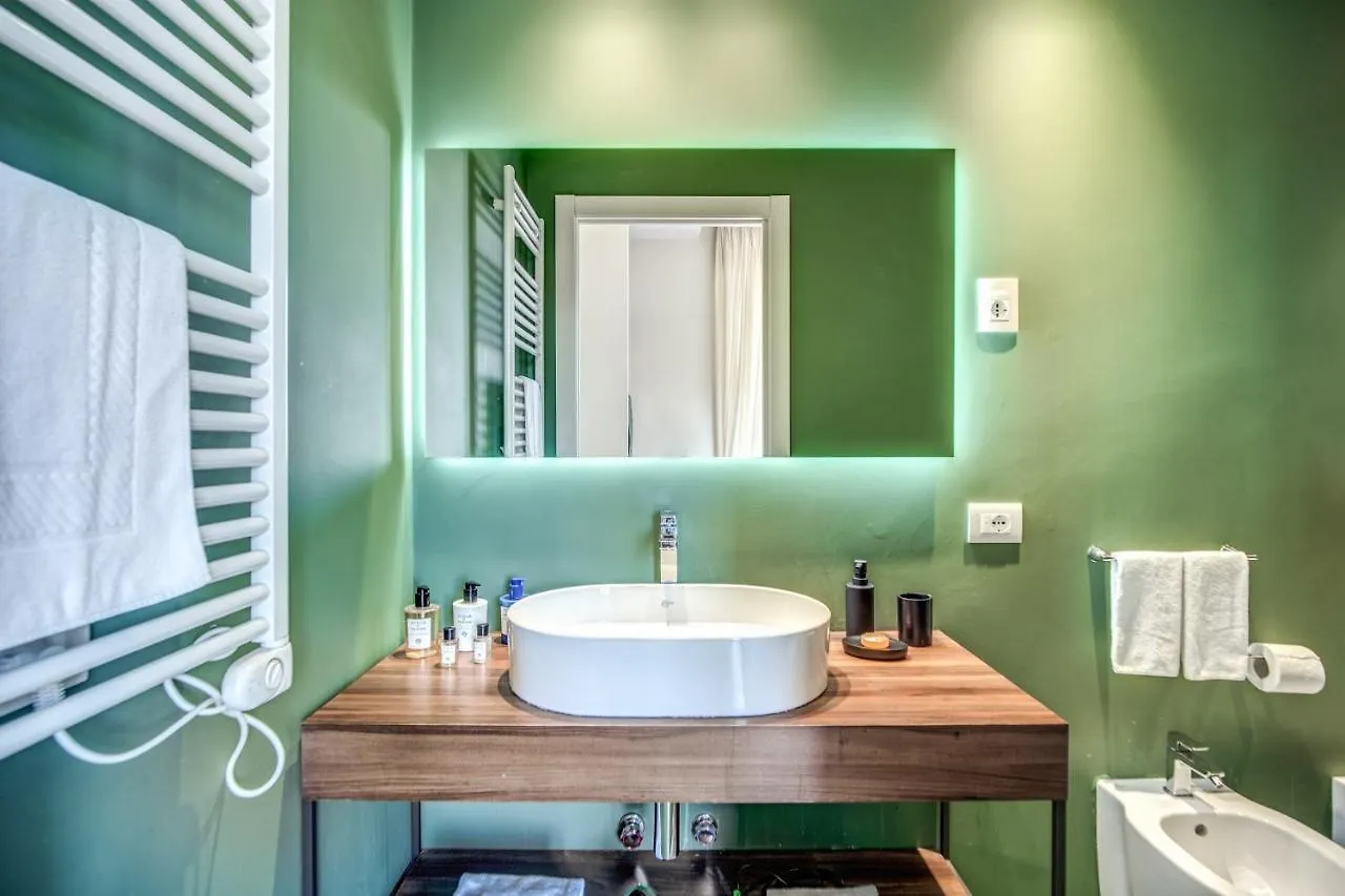Milhouse Suites Duomo Milan Hotel