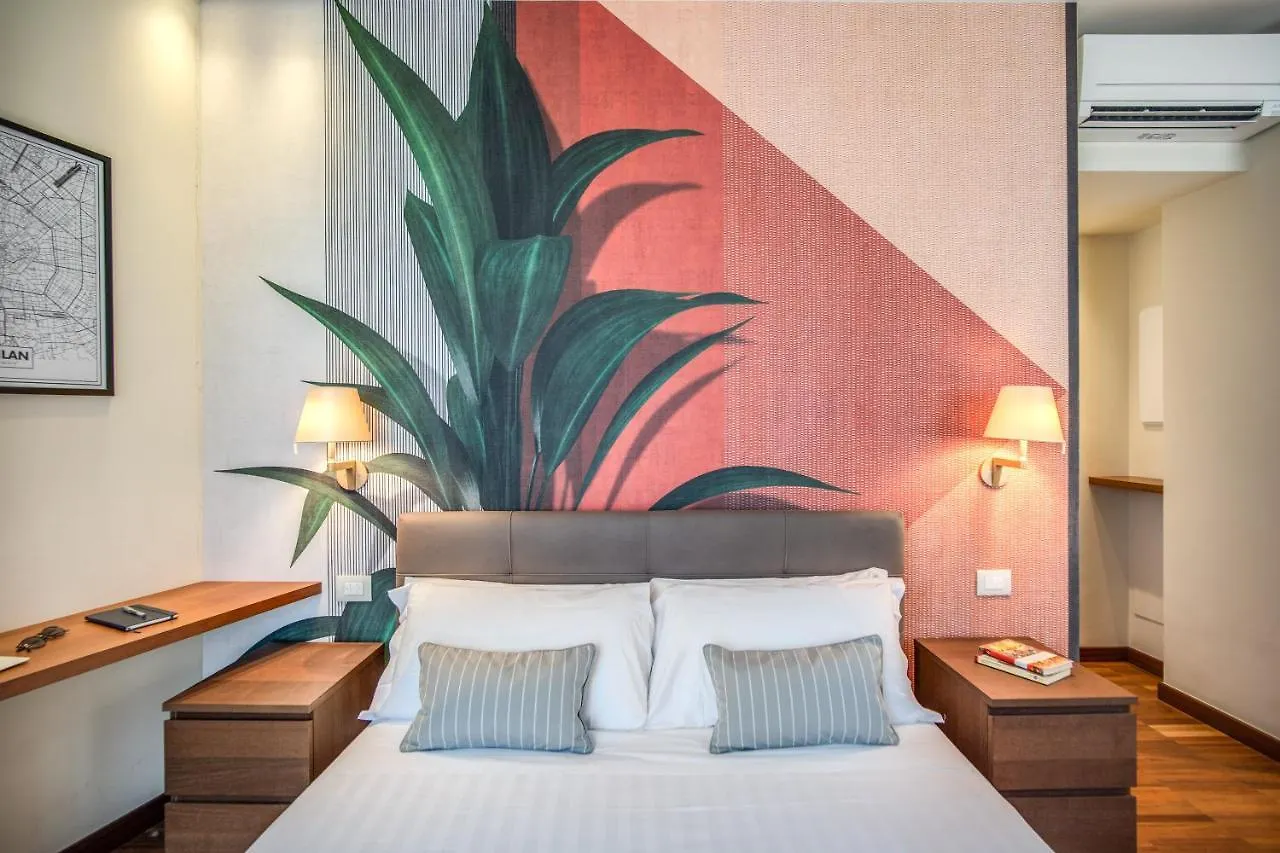Milhouse Suites Duomo Milan 2*,